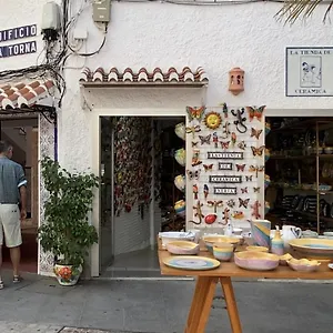 https://apartamento-la-torna-casasol.hotelsinnerja.org